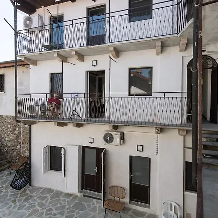 Complex Levoasi Apartment *