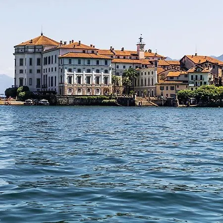 Apartment Complex Levoasi Stresa