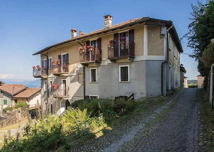 Apartment Complex Levoasi