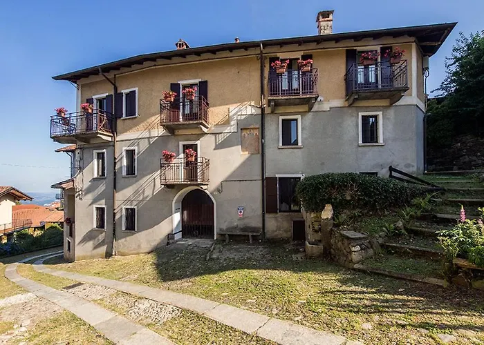 Complex Levoasi Apartment *